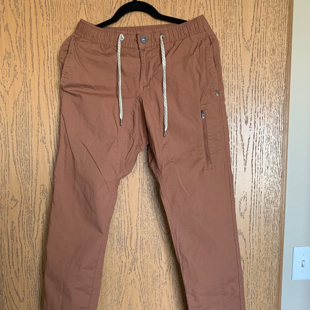 Vuori Ripstop Pant. Men's size S. Teracotta or salmon colored.